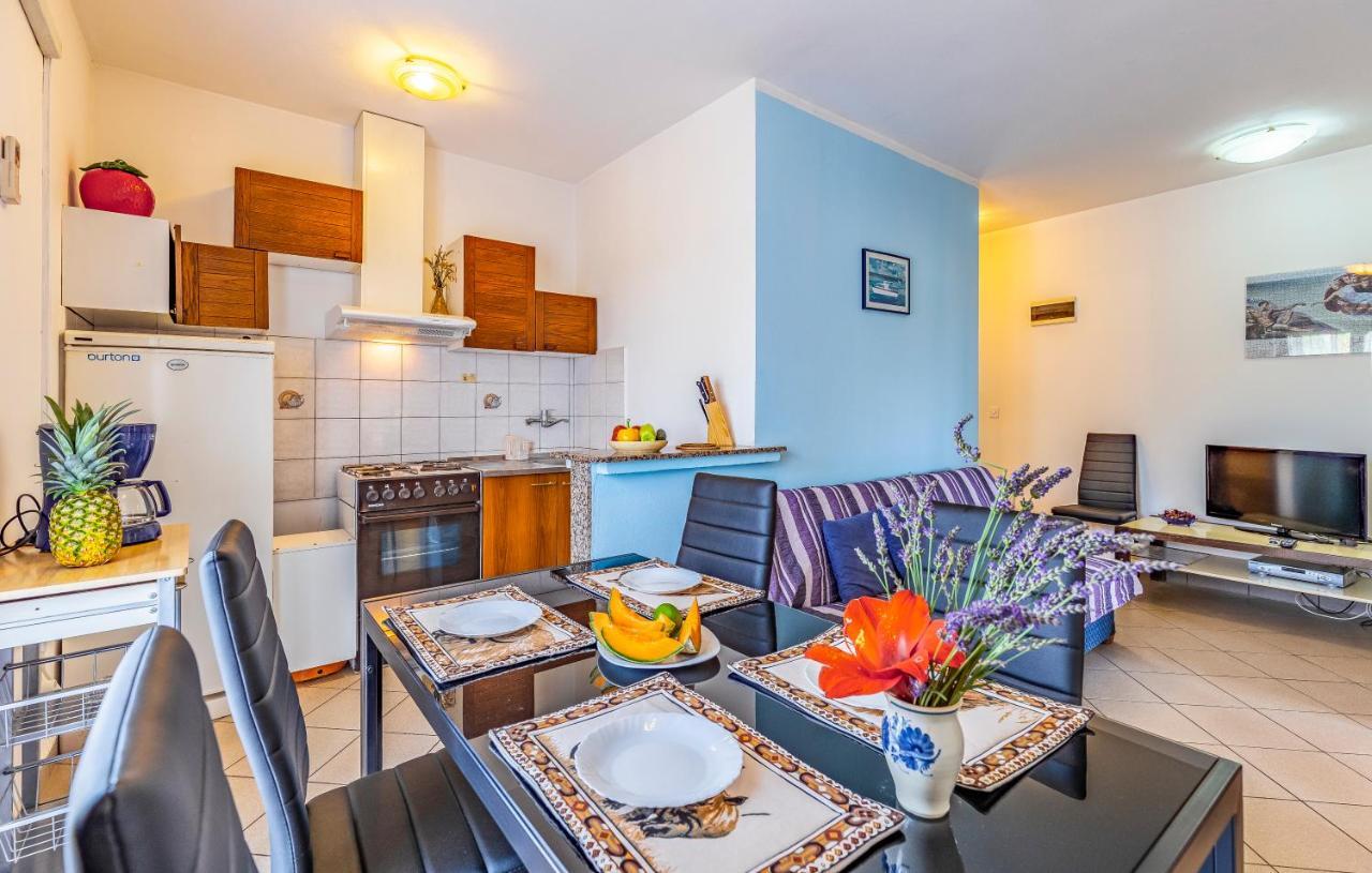 Apartment Lorencin Milka Medulin Exterior photo